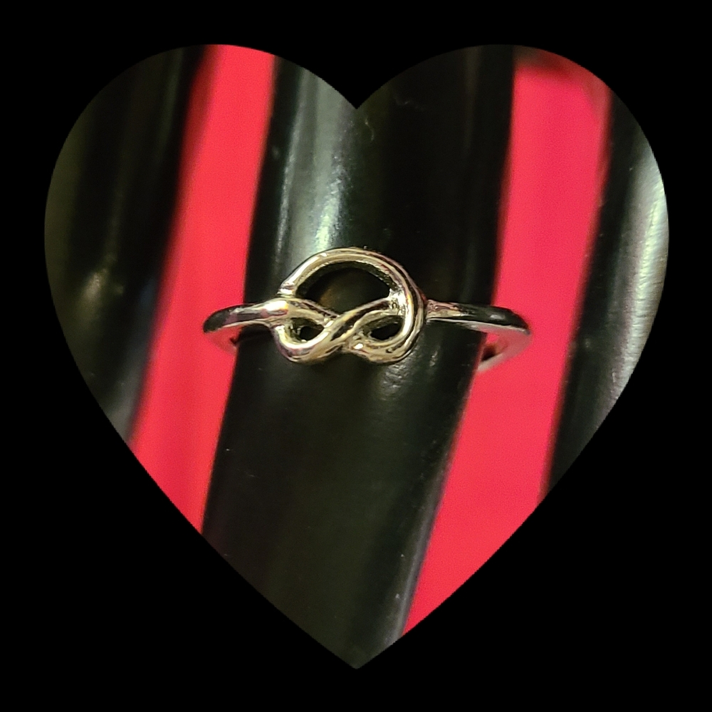 INFINITY KNOT ADJUSTABLE RING - Picture 1 of 2